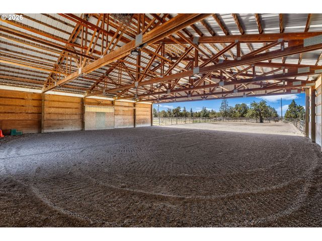 3099 Nw WILLIAMS Way, Redmond, OR 97756
