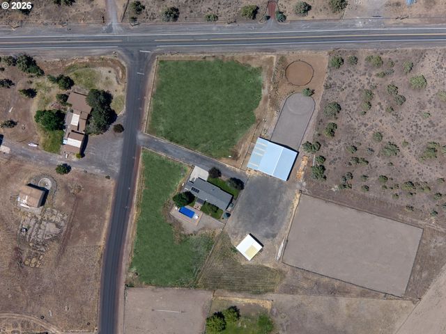 3099 Nw WILLIAMS Way, Redmond, OR 97756