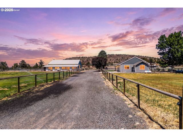 3099 Nw WILLIAMS Way, Redmond, OR 97756
