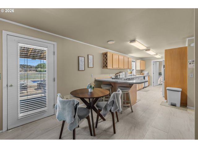3099 Nw WILLIAMS Way, Redmond, OR 97756
