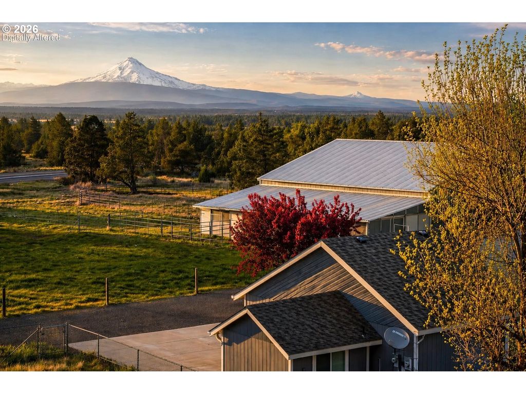 3099 Nw WILLIAMS Way, Redmond, OR 97756
