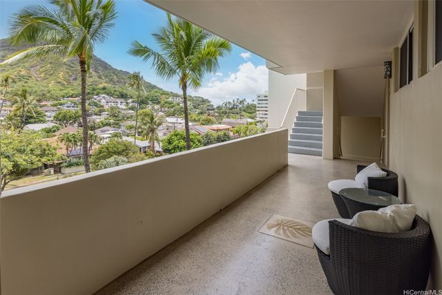 2999 Kalakaua Avenue 602 & 702, Honolulu, HI 96815