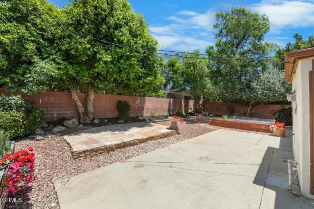 22901 Leadwell Street, West Hills, CA 91307