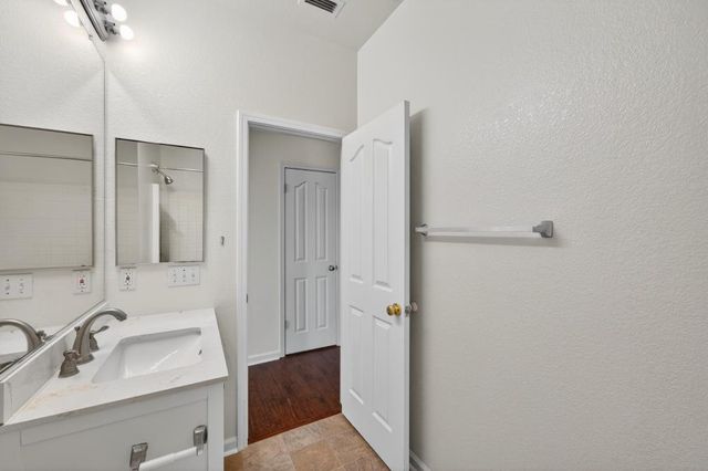 3420 Kodiak Island Pl, West Sacramento, CA 95691