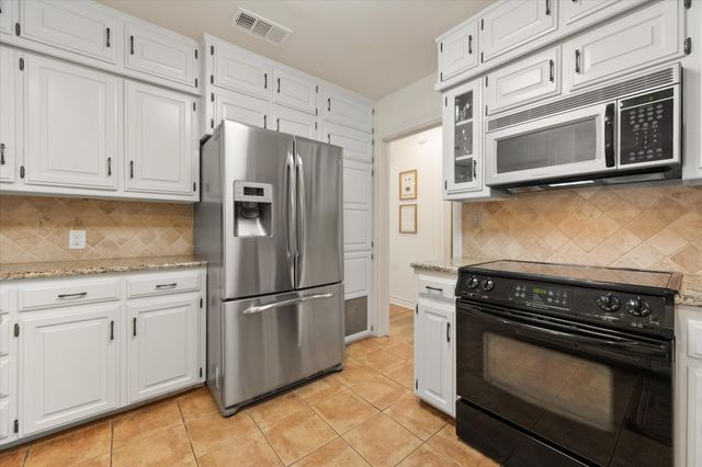4313 Locke Avenue, Fort Worth, TX 76107