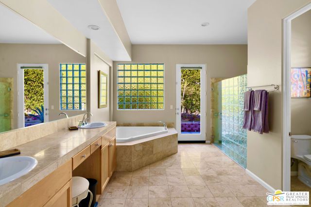 1420 Amelia Way, Palm Springs, CA 92262