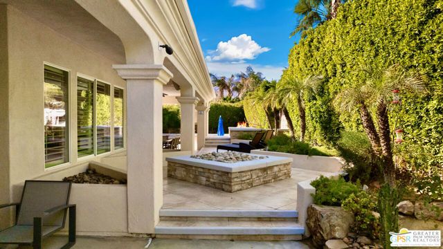 1420 Amelia Way, Palm Springs, CA 92262
