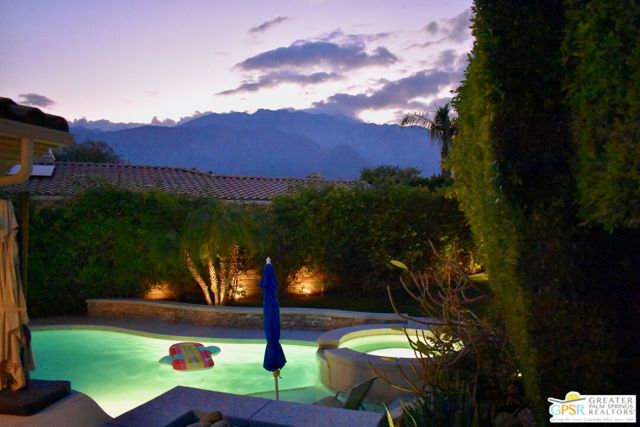 1420 Amelia Way, Palm Springs, CA 92262