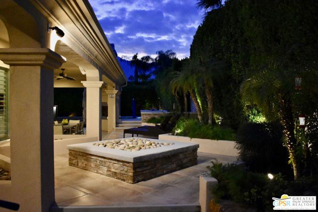 1420 Amelia Way, Palm Springs, CA 92262