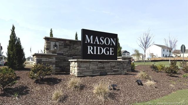 196 Charlies Bend Way, Spring Lake, NC 28390