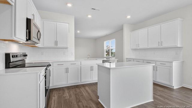 196 Charlies Bend Way, Spring Lake, NC 28390