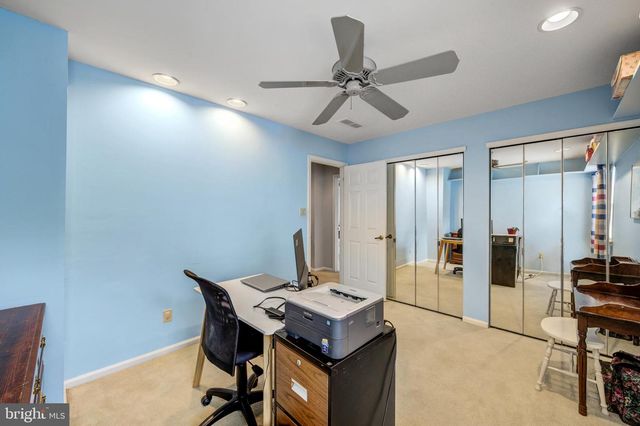 3 SANDHURST DR, Mount Laurel, NJ 08054