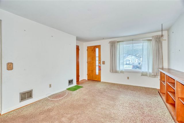 110 Ridgewood Road, Greece, NY 14626