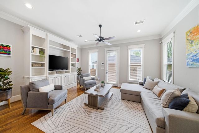 844 E 26th Street, Houston, TX 77009