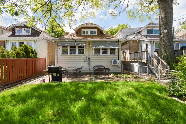 1437 Maple Avenue, Berwyn, IL 60402