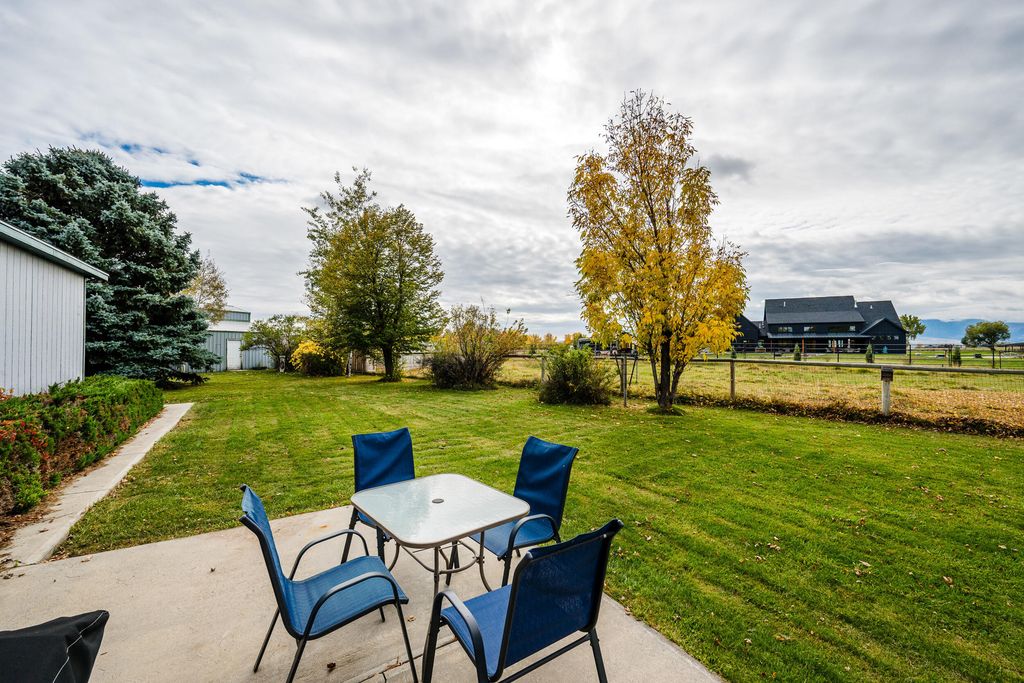 2 Sherri View Drive, Sheridan, WY 82801 photo 4