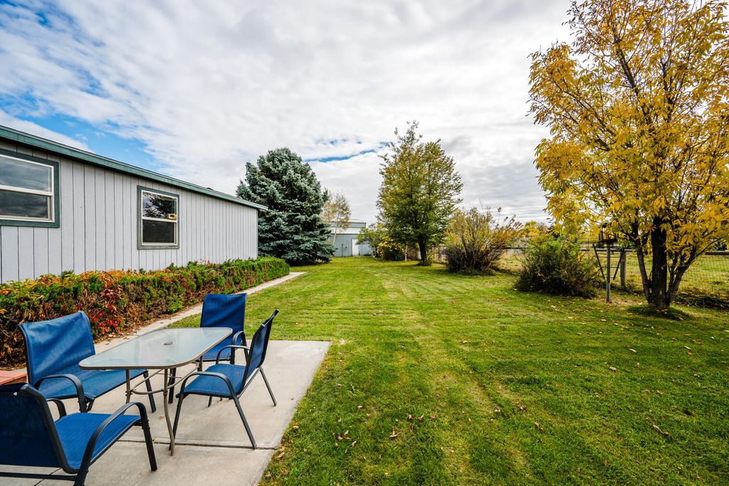 2 Sherri View Drive, Sheridan, WY 82801 photo 5