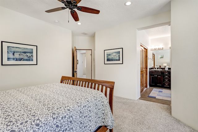 130 E Chili Line Road, Santa Fe, NM 87508