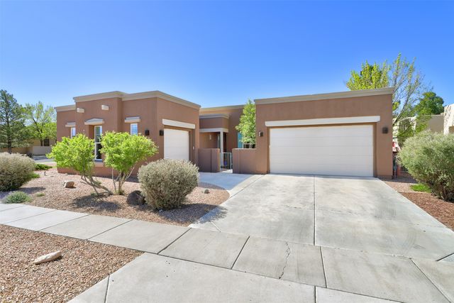 130 E Chili Line Road, Santa Fe, NM 87508