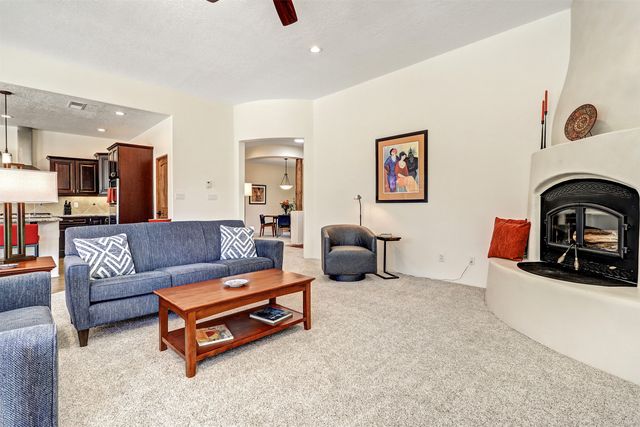 130 E Chili Line Road, Santa Fe, NM 87508