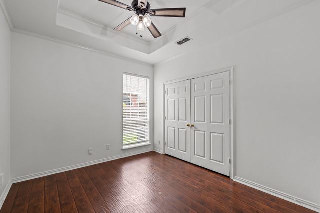 2 Treewood Court, Mansfield, TX 76063