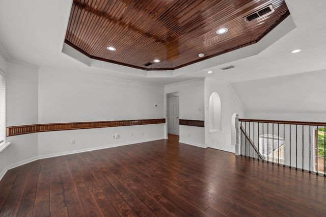 2 Treewood Court, Mansfield, TX 76063