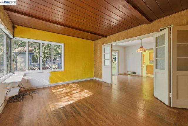 3890 Serrano St, Martinez, CA 94553