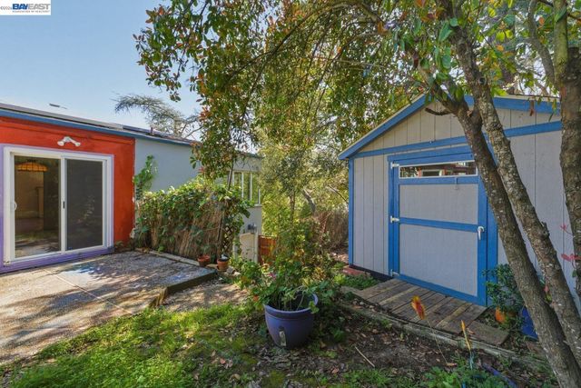3890 Serrano St, Martinez, CA 94553