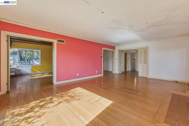 3890 Serrano St, Martinez, CA 94553