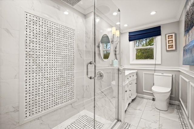341 High St, Whitman, MA 02382