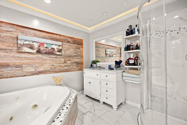 341 High St, Whitman, MA 02382