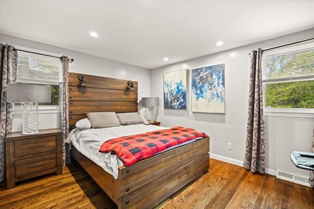 341 High St, Whitman, MA 02382