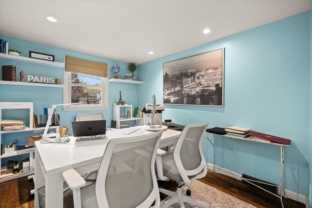 341 High St, Whitman, MA 02382