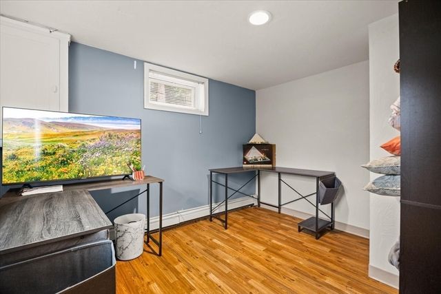 341 High St, Whitman, MA 02382