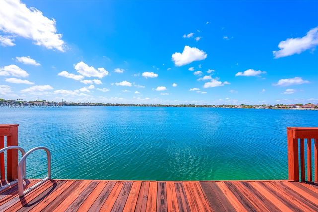 14759 SW 132nd Pl, Miami, FL 33186