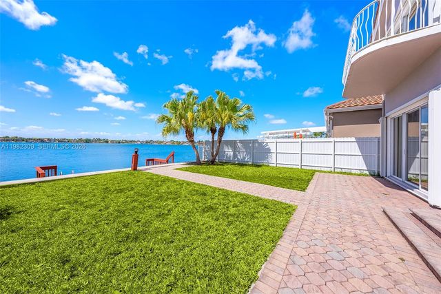 14759 SW 132nd Pl, Miami, FL 33186