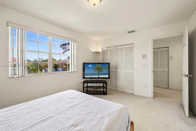 14759 SW 132nd Pl, Miami, FL 33186