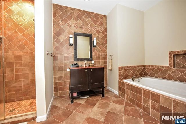 31 Barrister Street 150, Clifton, NJ 07013