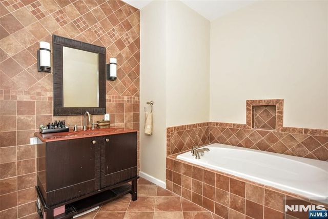 31 Barrister Street 150, Clifton, NJ 07013