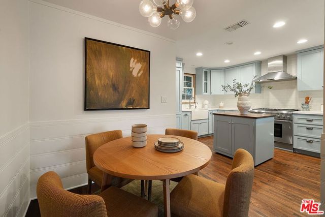 3711 Monon Street, Los Angeles, CA 90027