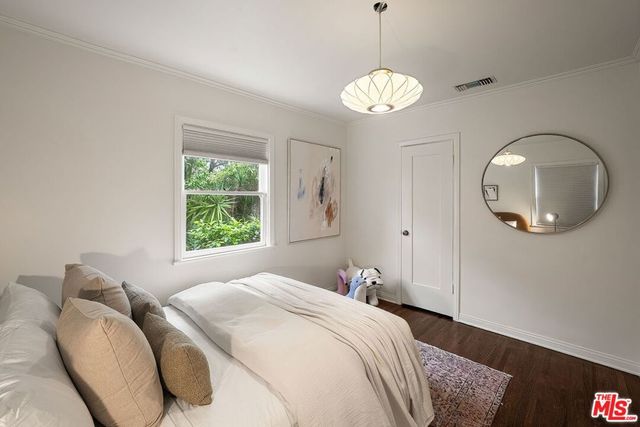 3711 Monon Street, Los Angeles, CA 90027