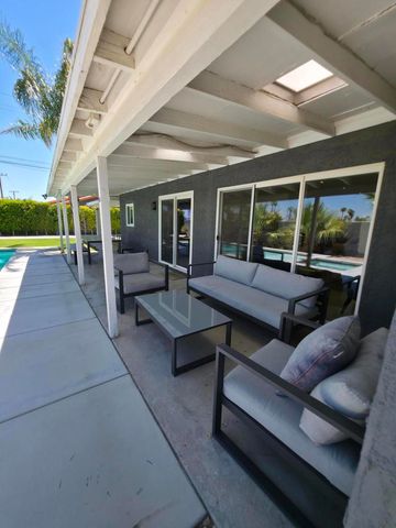 2190 N Whitewater Club Drive, Palm Springs, CA 92262