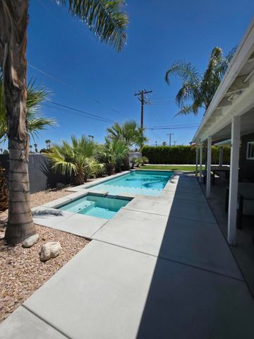 2190 N Whitewater Club Drive, Palm Springs, CA 92262