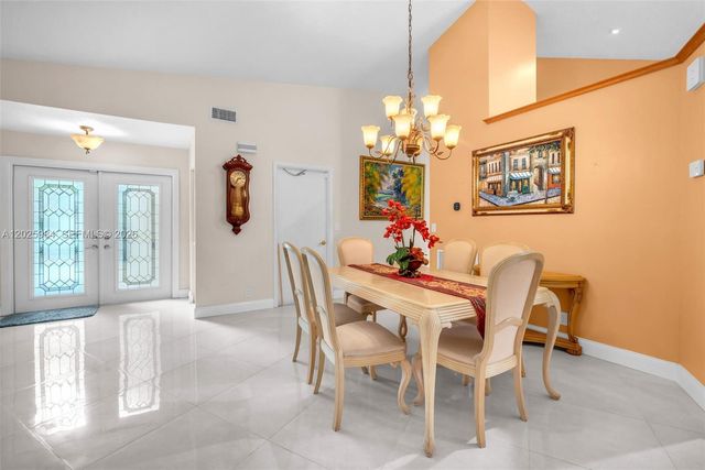 5143 NW 42nd Ter, Coconut Creek, FL 33073