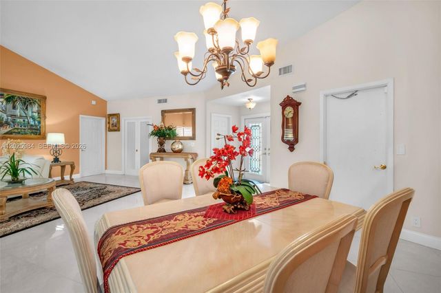 5143 NW 42nd Ter, Coconut Creek, FL 33073