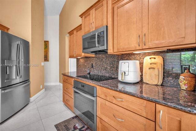 5143 NW 42nd Ter, Coconut Creek, FL 33073