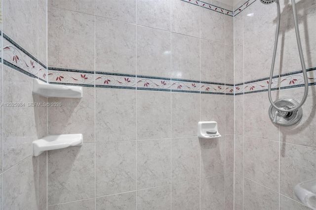5143 NW 42nd Ter, Coconut Creek, FL 33073