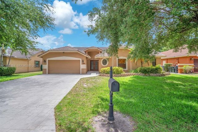 5143 NW 42nd Ter, Coconut Creek, FL 33073