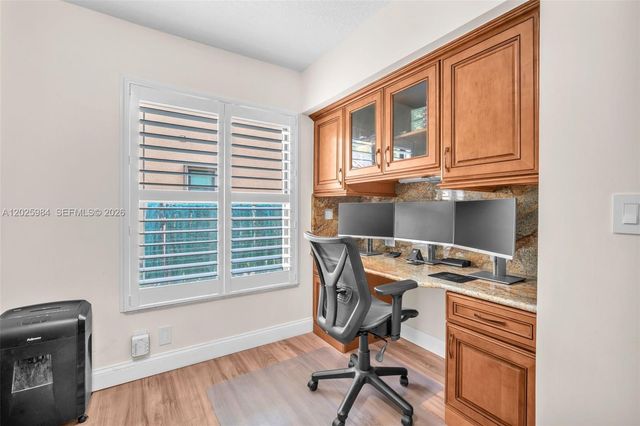 5143 NW 42nd Ter, Coconut Creek, FL 33073