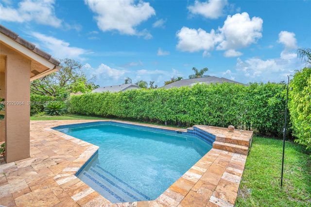 5143 NW 42nd Ter, Coconut Creek, FL 33073